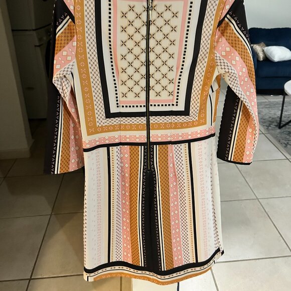 Bar III Printed Dress Size Small - Vibrant Colors, Gently Used (Worn Once) - Picture 3 of 4